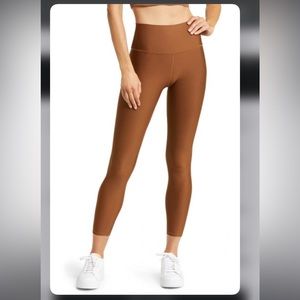 NEW! ALO 7/8 Airlift Legging